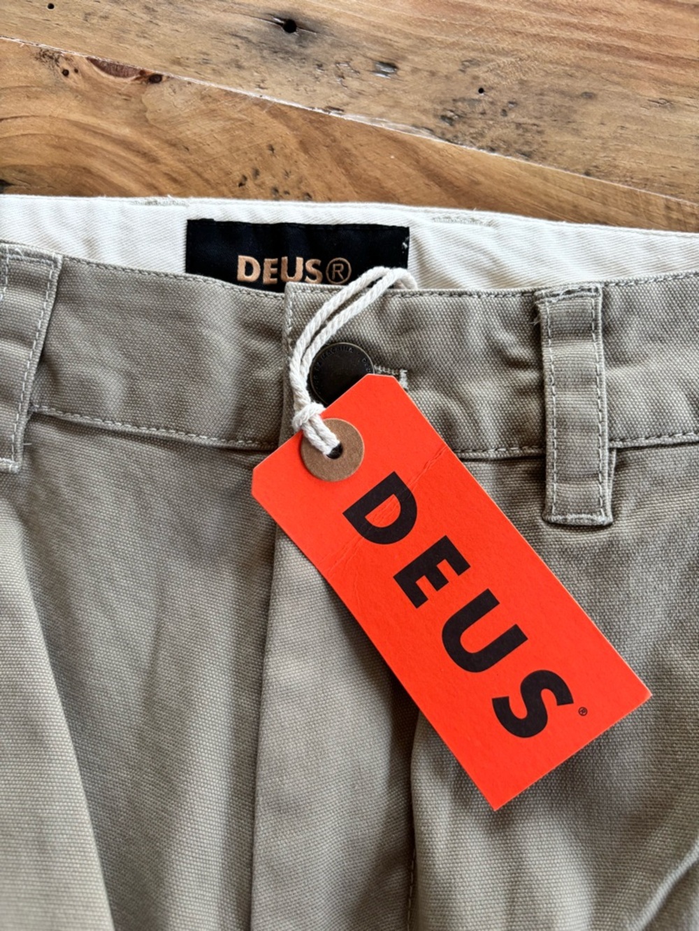 Deus Ex Machina NWT Work Pants Size 33 Saxon Tobacco